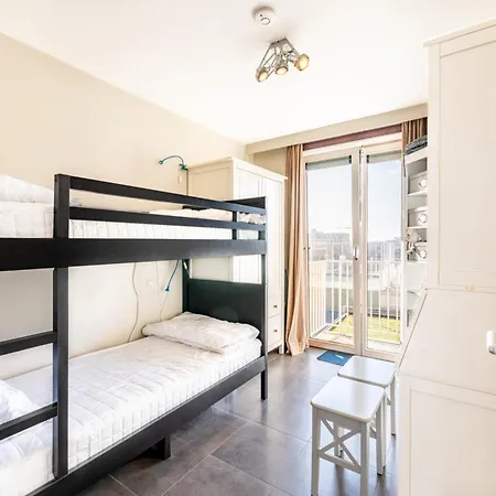 公寓 By The Coast With Sunny Terrace