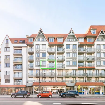 By The Coast With Sunny Terrace Appartamento *