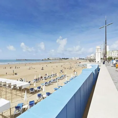 Gaul3 Within Walking Distance Of The Sea