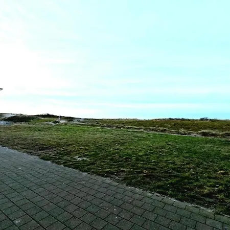Gaul3 Within Walking Distance Of The Sea Apartment